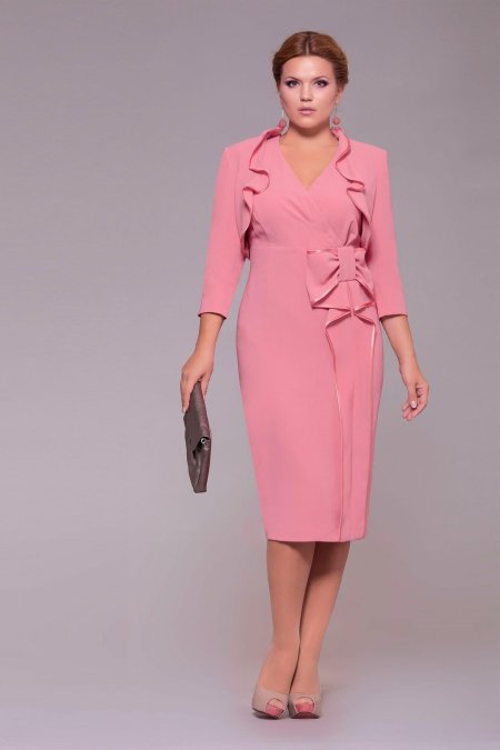 Нарядное платье для женщины