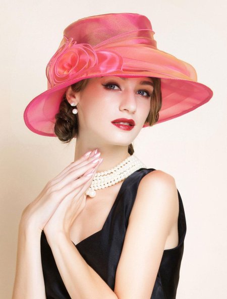 Шляпа женская элегантная
