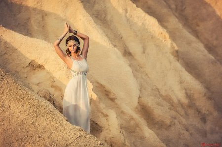 Платье для фотосессии в пустыне