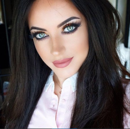 Макияж для брюнеток с зелеными глазами