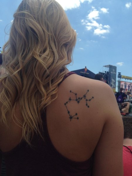 Созвездие стрелец тату