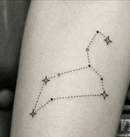 Тату созвездие льва