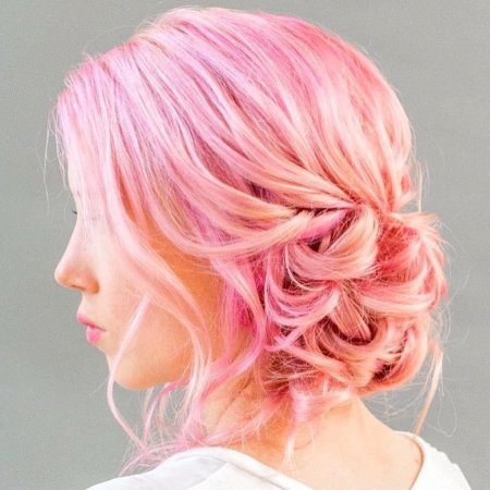 Виктория блисс с розовыми волосами