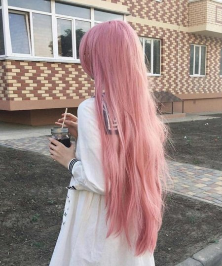 Девушки с розовыми волосами