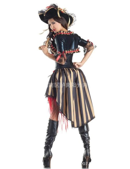 Костюм пиратки для женщины