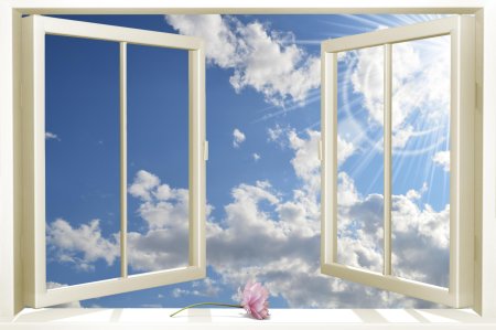 Окно с видом на небо
