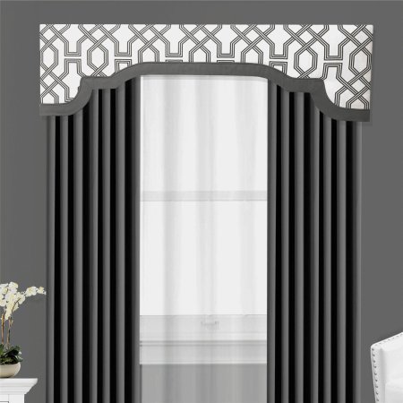 Шторы с ламбрекеном модерн