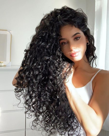 Кудрявые волосы прическа