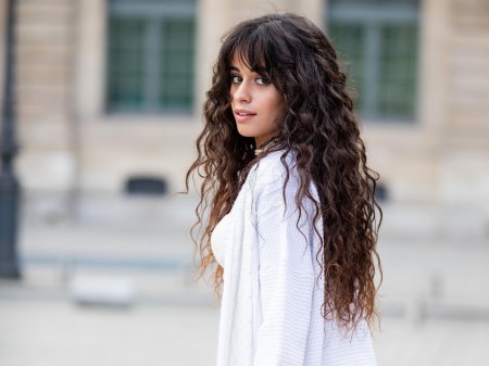 Камила кабелло волосы