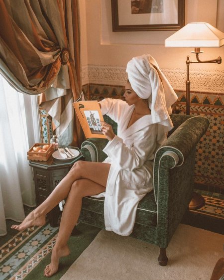 Фотосессия в отеле девушка