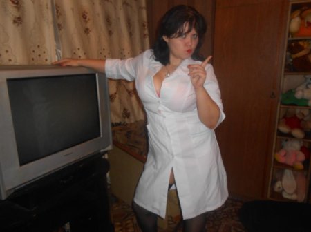 Женщина в халате частное