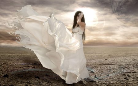 Девушка в белом платье