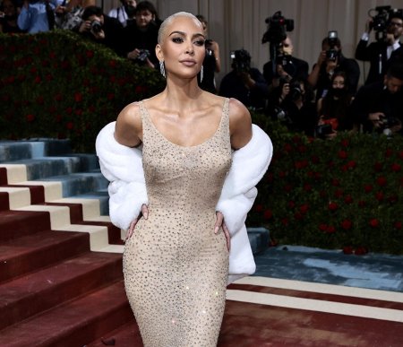 Ким кардашян мет гала