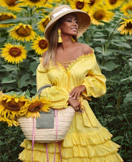 Фотосессия с подсолнухами