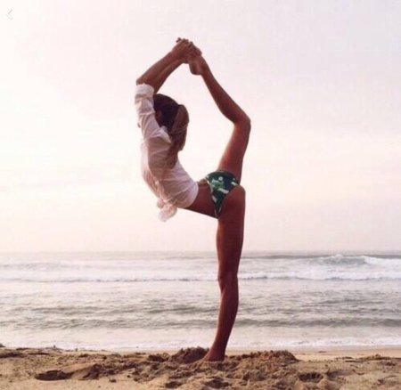 Занятие йогой