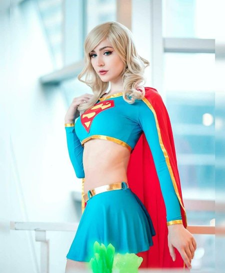 Супергерл косплей