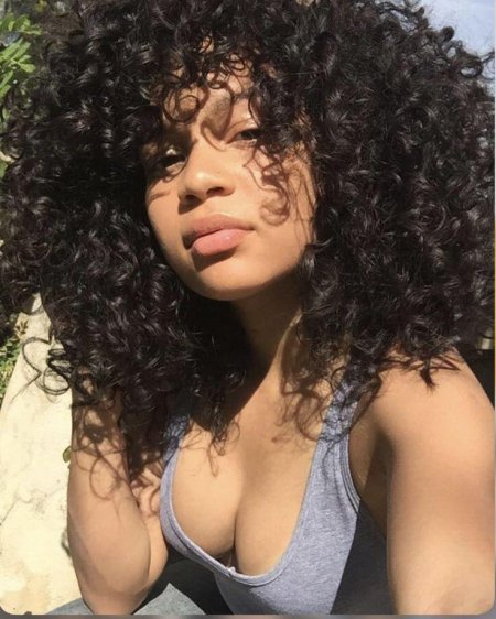 Кудрявые волосы прическа