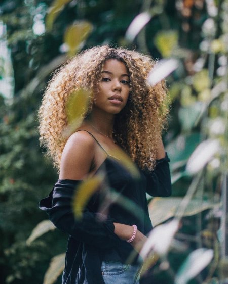 Кэт грэхэм афрокудряшки