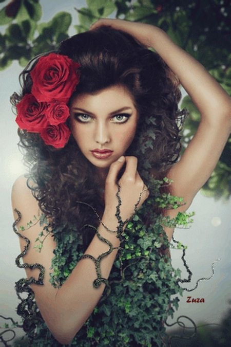 Девушка кудрявая