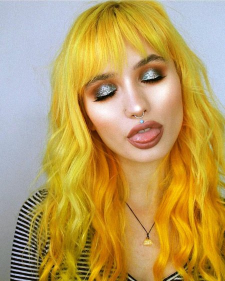 Желтый макияж