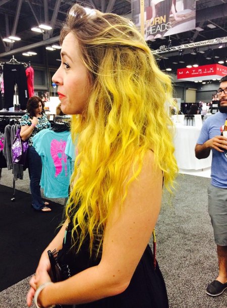 Желтый блонд