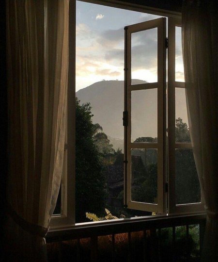 Вид из окна красивый