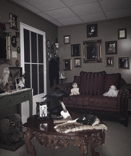 Готическая комната