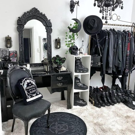 Готический декор комнаты