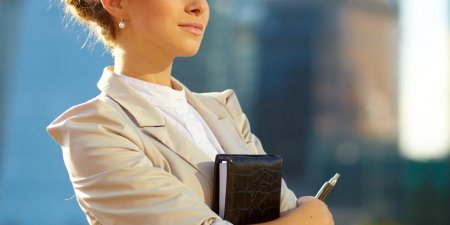 Красивая успешная женщина