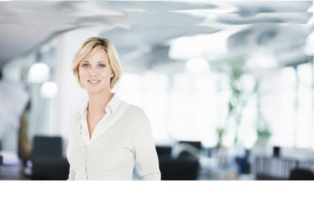 Женщина менеджер