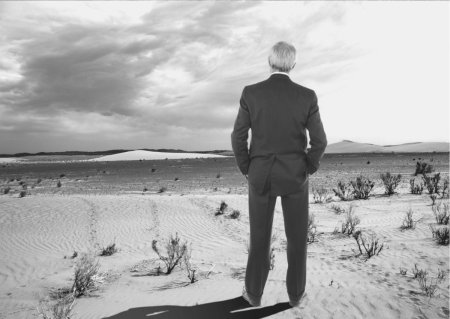 Уходящий мужчина