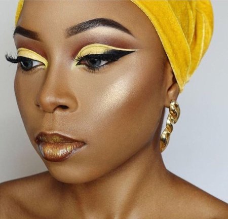 Макияж в золотых оттенках