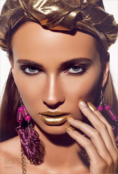 Золотой макияж