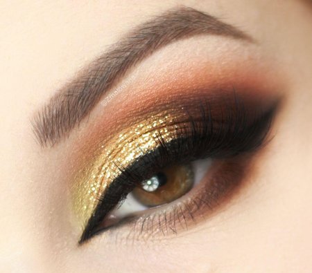 Макияж золотой смоки