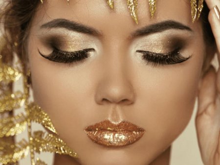 Золотой макияж