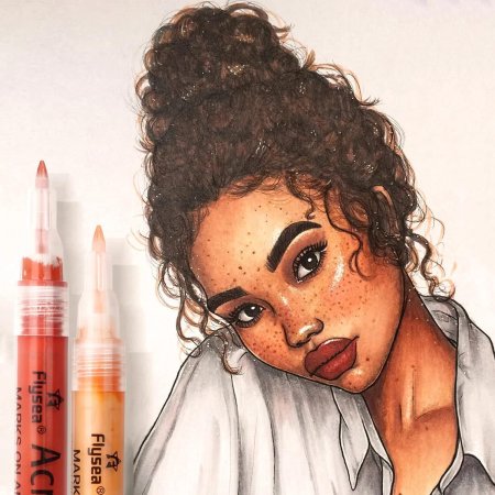 Портрет кудрявой девушки