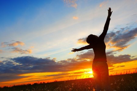 Девушка на закате