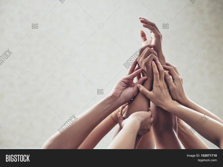 Сплетение рук