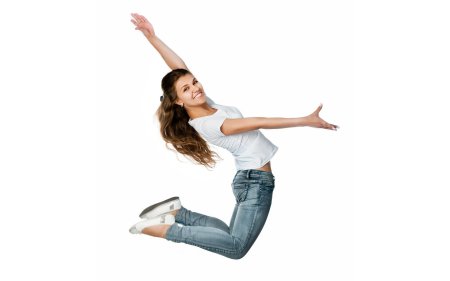 Девушка в прыжке