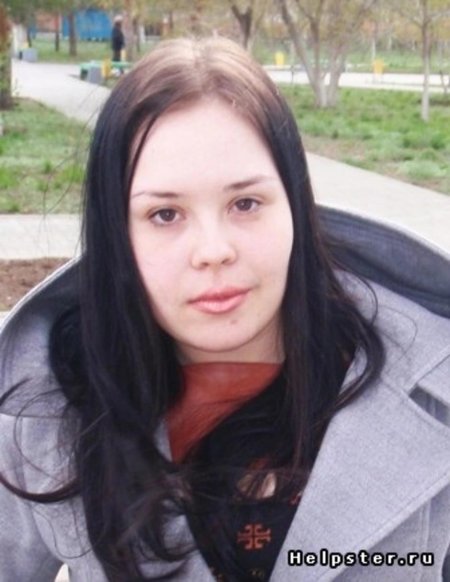 Отросшие корни на черных волосах