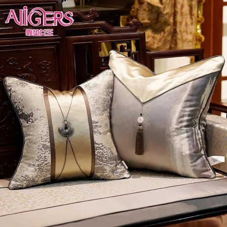 Красивые декоративные подушки