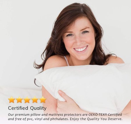 Девушка с подушкой