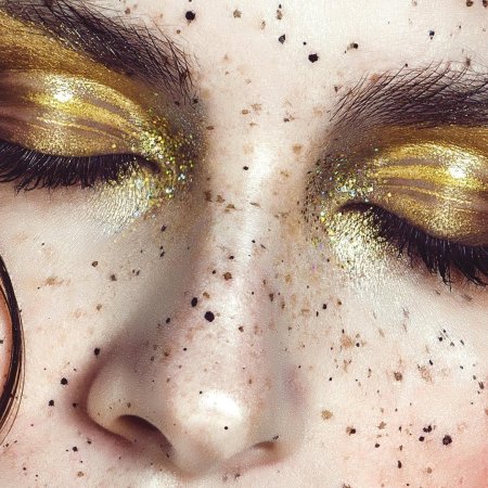 Золотой макияж