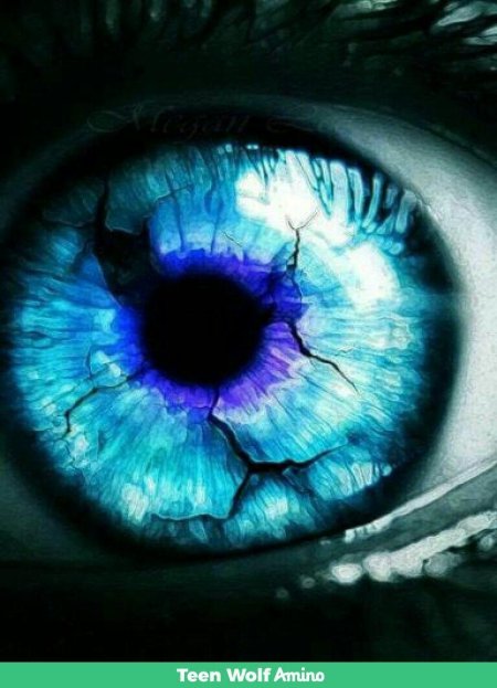 Глаза синие