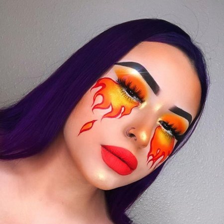 Необычные макияжи