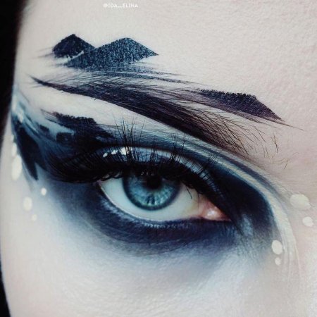 Готический макияж глаз