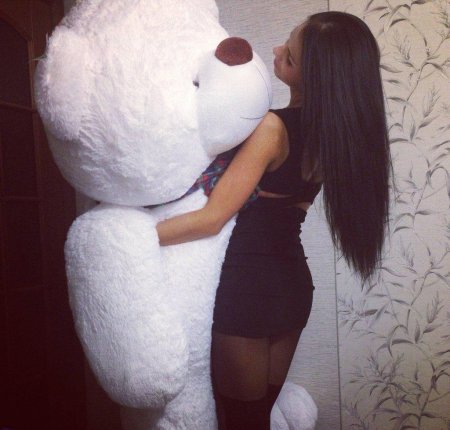 Девушка с мишкой