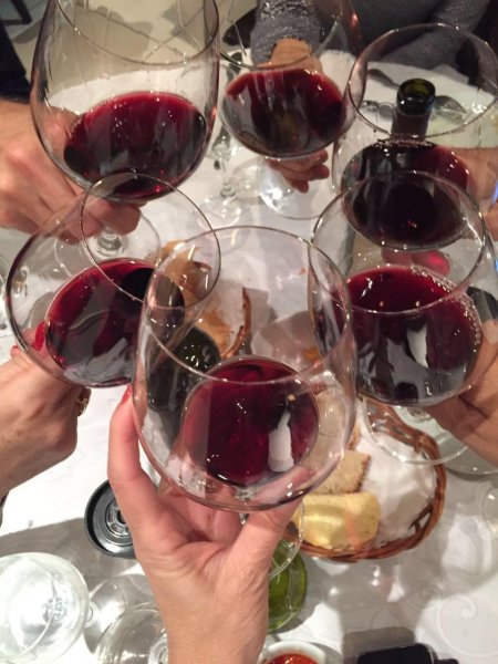 Бокал с вином