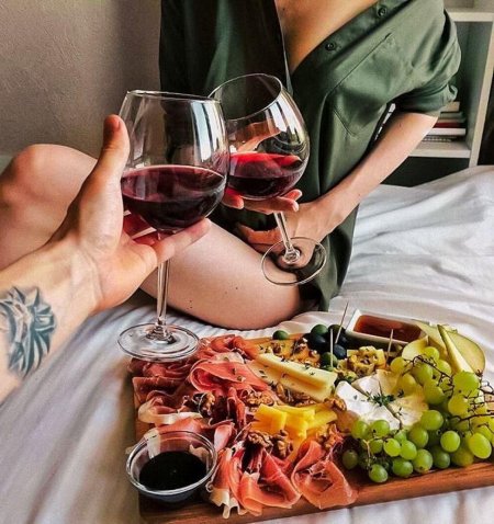 Романтический ужин с вином