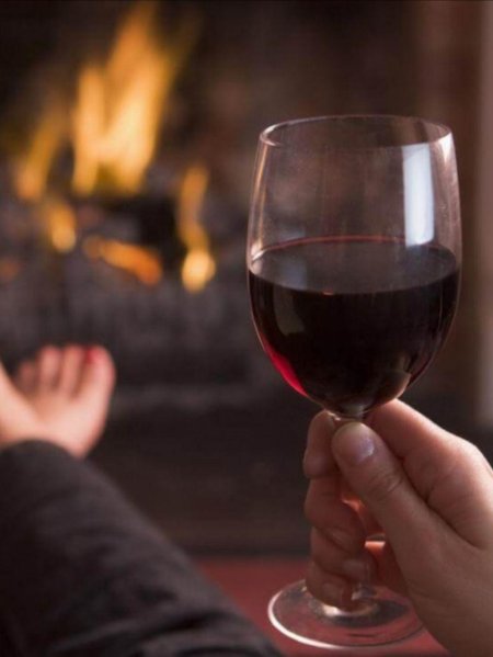 Бокалы с вином